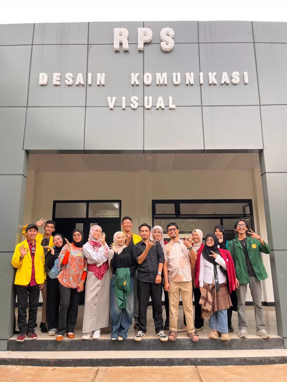 SMK Negeri 9 Kota Bekasi Gelar Kegiatan Sharing Pengalaman Masuk Perguruan Tinggi Negeri Bersama Alumni
